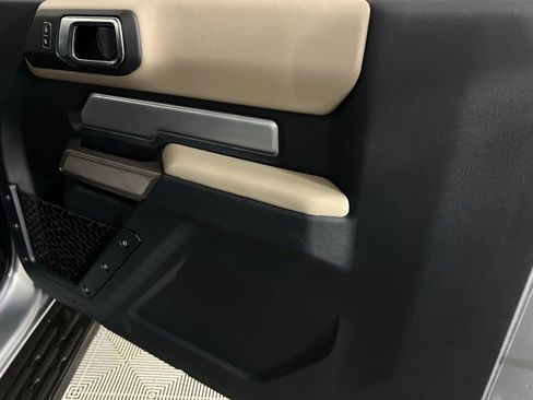 Used 2023 Ford Bronco Wildtrak image 32