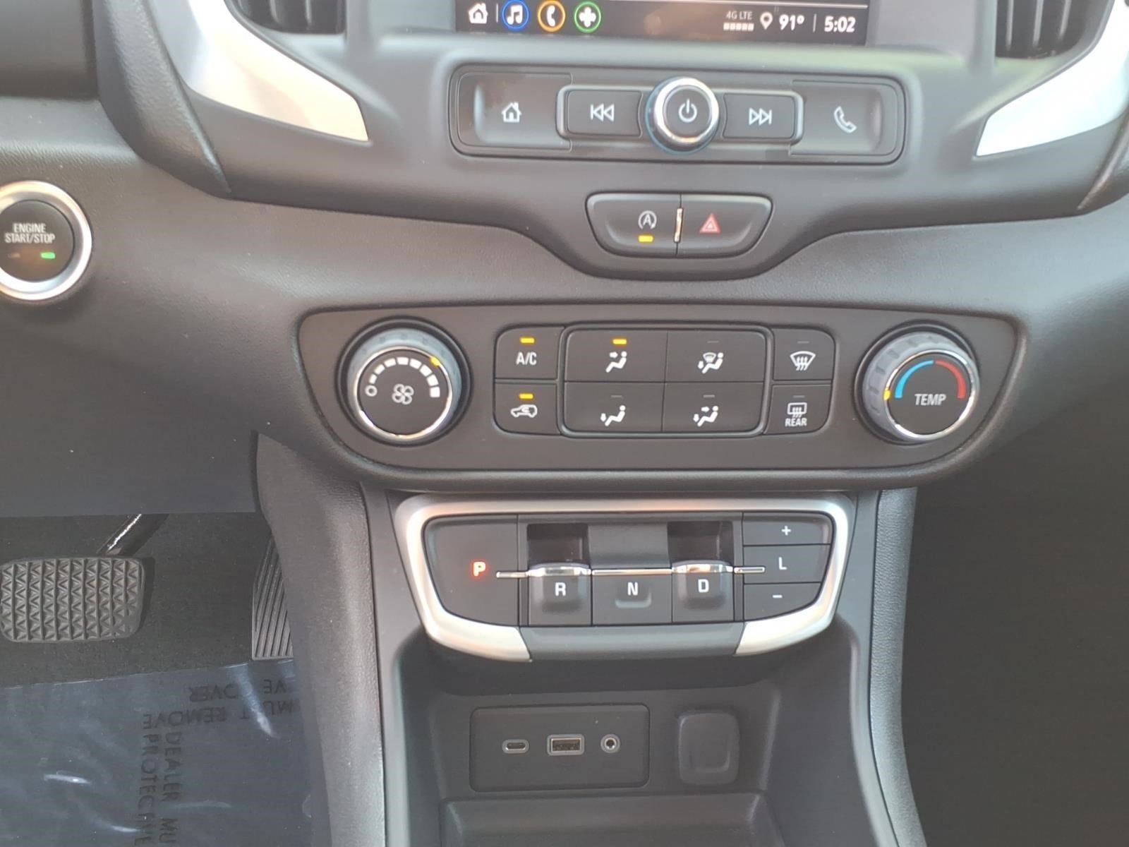 Used 2024 GMC Terrain SLE AWD/4WD image 16