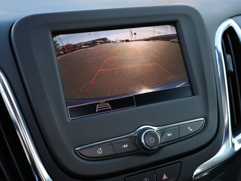 Used 2023 Chevrolet Equinox LT image 5