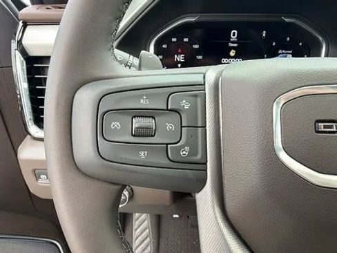 New 2025 GMC Sierra 1500 Denali w/ Denali Reserve Package AWD/4WD image 31