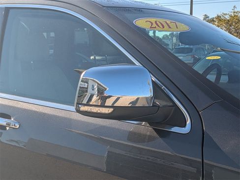 Used 2017 Jeep Grand Cherokee Limited w/ Luxury Group II image 12