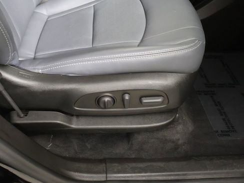 Used 2023 Buick Enclave Essence w/ Experience Buick Package AWD/4WD image 36