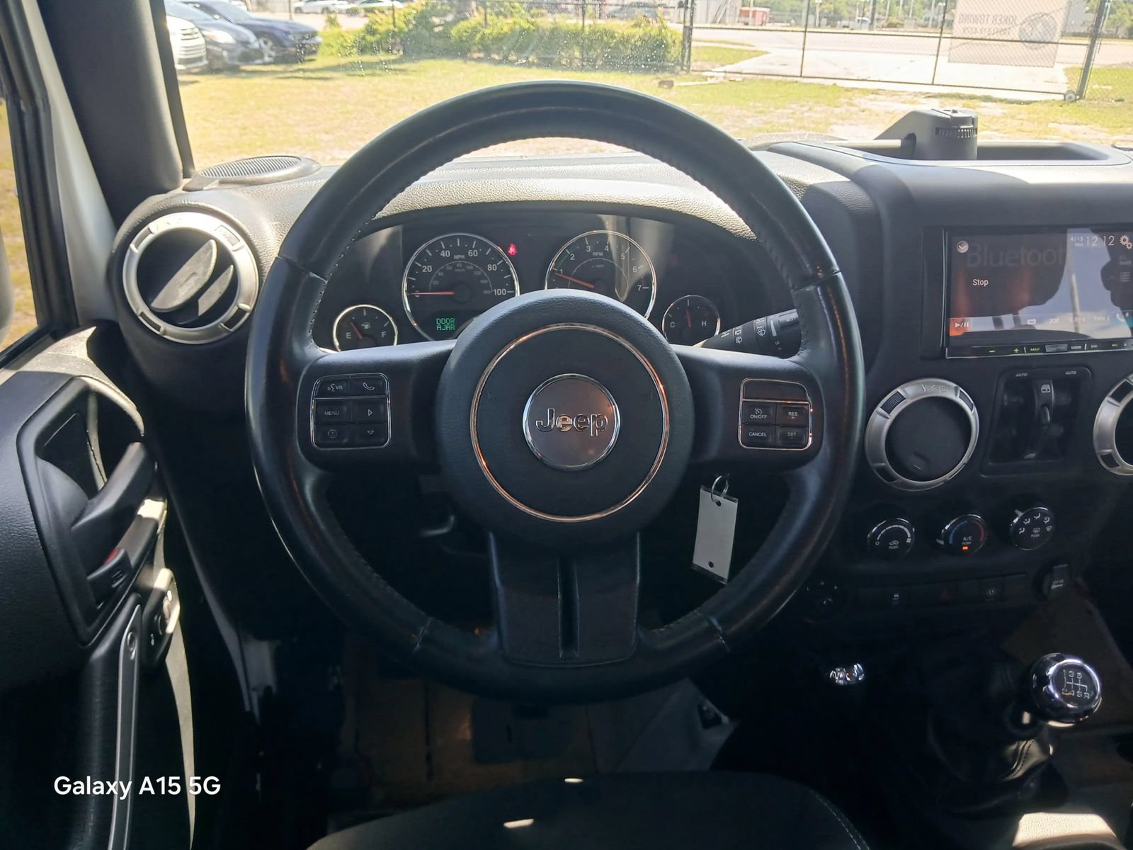 Used 2016 Jeep Wrangler Unlimited Sahara w/ Connectivity Group AWD/4WD image 24