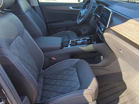 New 2026 Volkswagen Atlas SEL Premium R-Line image 21