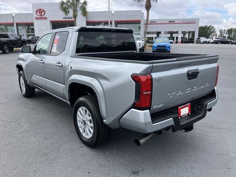 New 2026 Toyota Tacoma SR5 AWD/4WD image 3