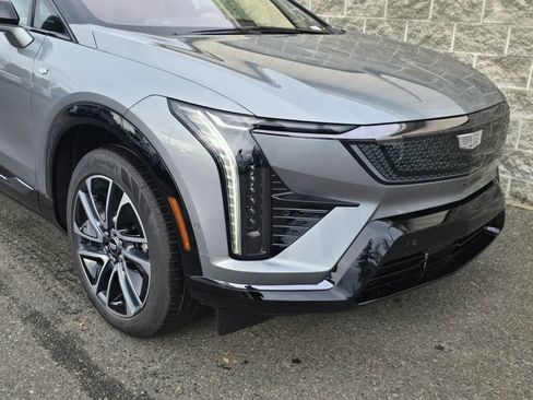 New 2026 Cadillac Optiq Sport 1 image 13