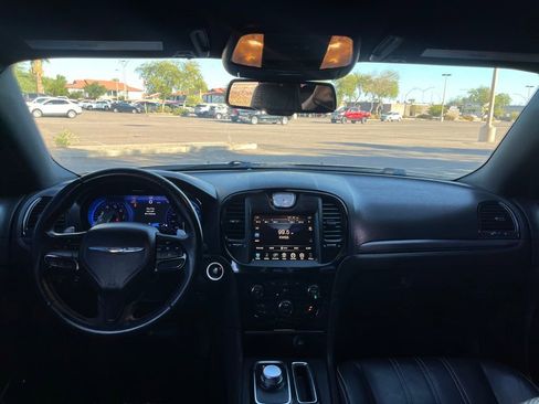 Used 2015 Chrysler 300 S image 25