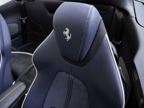 Certified 2024 Ferrari Roma Spider RWD image 21
