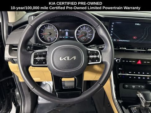 Used 2024 Kia Carnival EX FWD image 10