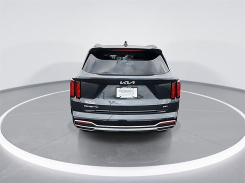 Used 2023 Kia Sorento SX image 7