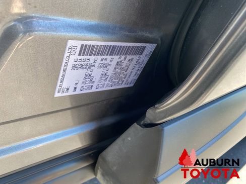 Used 2023 Nissan Rogue S FWD image 28