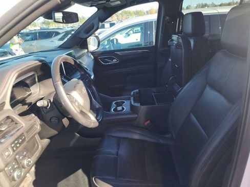 Used 2022 Chevrolet Tahoe RST w/ Luxury Package image 5