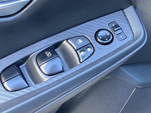 Used 2022 Nissan Sentra SV image 23