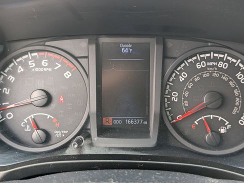 Used 2019 Toyota Tacoma SR RWD image 24