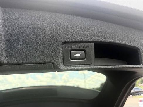 Used 2025 Acura RDX SH-AWD image 35