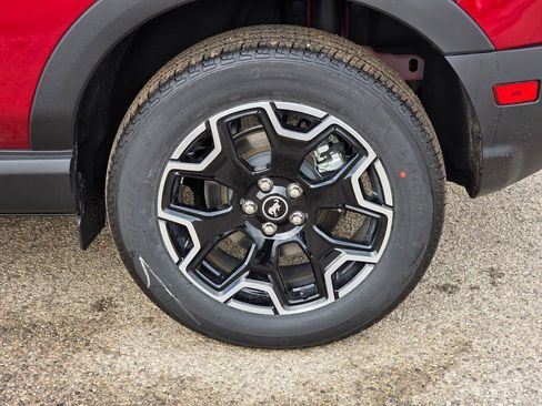New 2025 Ford Bronco Sport Outer Banks w/ Outer Banks Tech Package+ AWD/4WD image 11