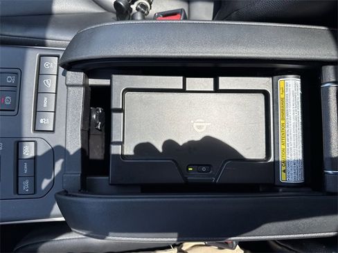 Used 2022 Toyota Highlander XLE image 22