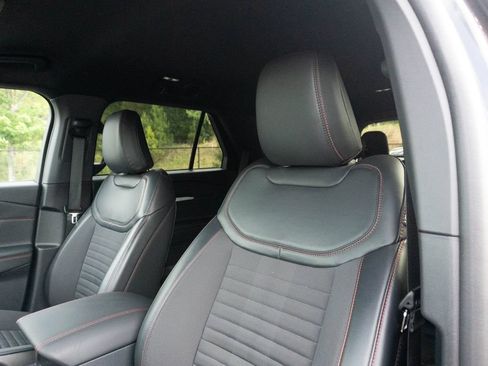 Used 2025 Ford Explorer ST-Line RWD image 21