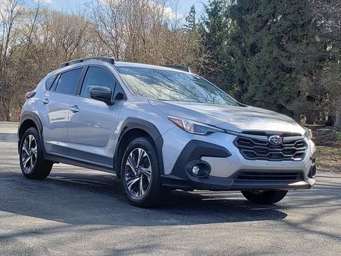 Used 2024 Subaru Crosstrek 2.0i Premium image 1