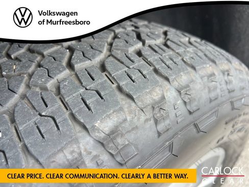 Used 2025 Chevrolet Silverado 1500 High Country w/ Z71 Off-Road Package AWD/4WD image 10