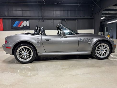 Used 2002 BMW Z3 3.0i RWD image 22