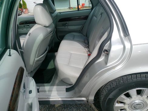 Used 2005 Mercury Grand Marquis LS image 27