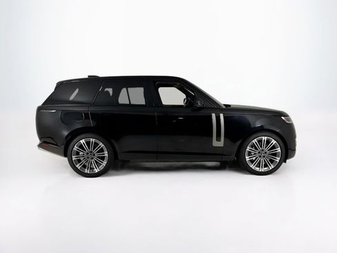 Used 2023 Land Rover Range Rover SE AWD/4WD image 6