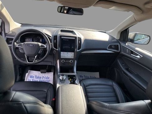 Certified 2024 Ford Edge SEL image 3
