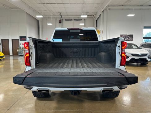 Used 2024 Chevrolet Silverado 1500 RST AWD/4WD image 42