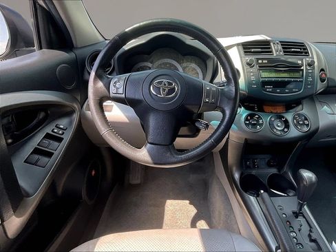 Used 2011 Toyota RAV4 Limited w/ Limited Extra Value Pkg AWD/4WD image 8