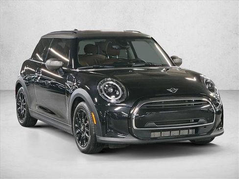 Used 2024 MINI Cooper 2-Door Hardtop w/ Signature Upholstery Package image 3