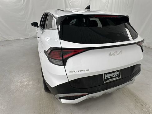 Used 2023 Kia Sportage EX image 5