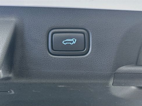 Used 2025 Hyundai Palisade SEL FWD image 31