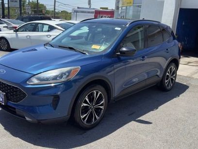 Used 2022 Ford Escape SE w/ SE Sport Appearance Package