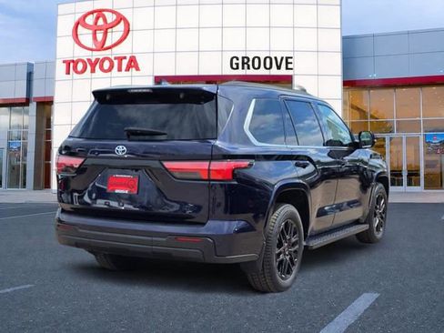 Used 2024 Toyota Sequoia SR5 w/ SR5 Premium Package AWD/4WD image 6