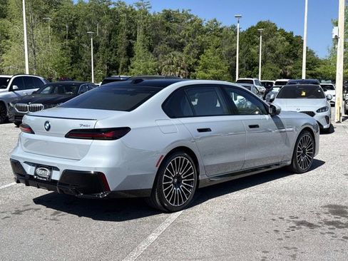 New 2026 BMW 740i RWD image 3