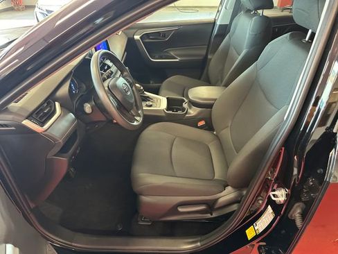 Certified 2024 Toyota RAV4 LE AWD/4WD image 10