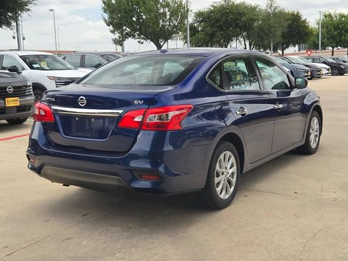 Used 2019 Nissan Sentra SV FWD image 3