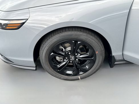 New 2025 Honda Accord SE image 25