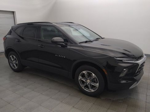 Used 2024 Chevrolet Blazer LT w/ Convenience Package FWD image 11