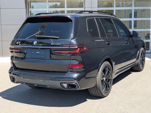 Used 2023 BMW X7 xDrive40i w/ M Sport Package AWD/4WD image 5