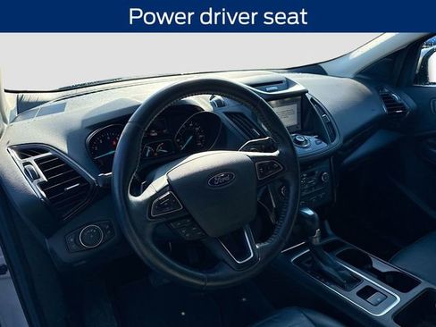 Used 2017 Ford Escape Titanium image 10