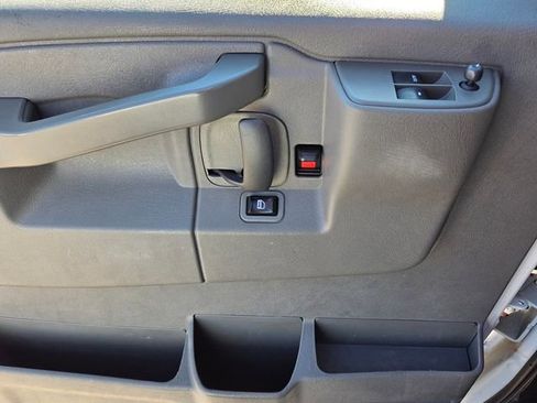 Used 2020 Chevrolet Express 2500 w/ Driver Convenience Package image 30