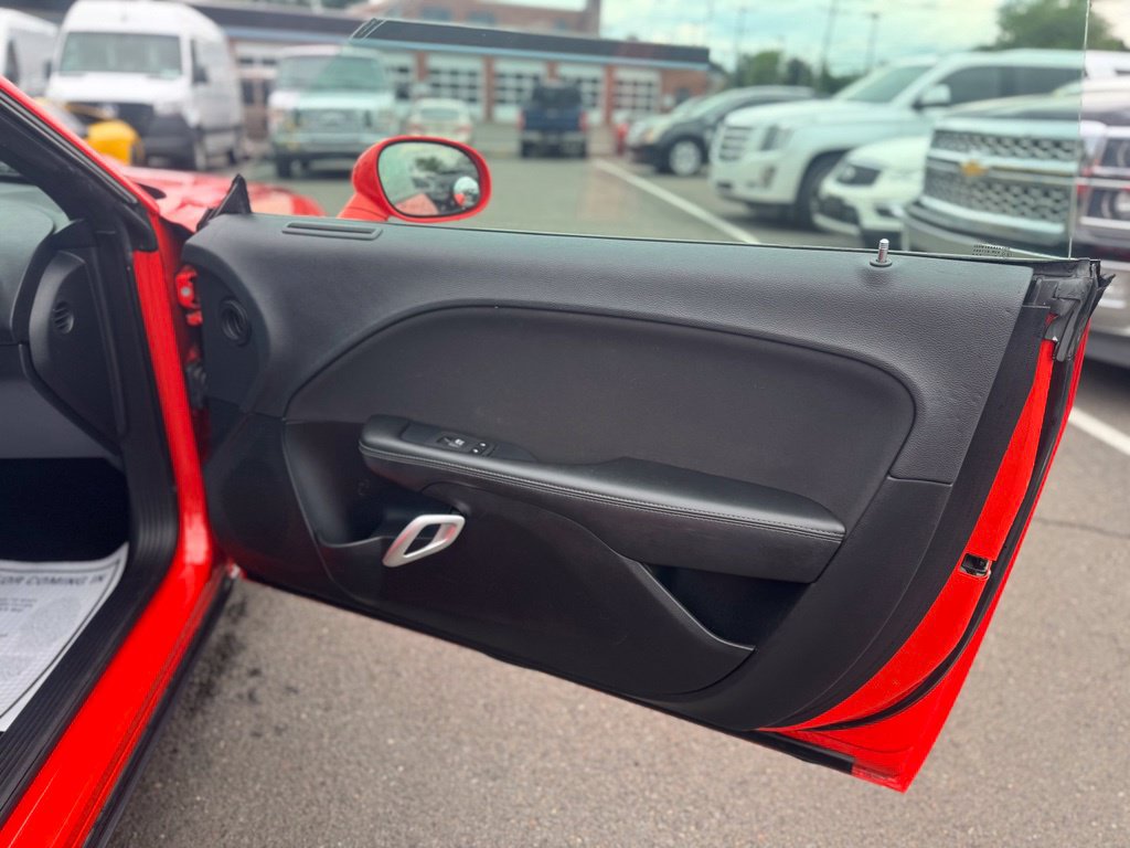 Used 2019 Dodge Challenger R/T RWD image 21