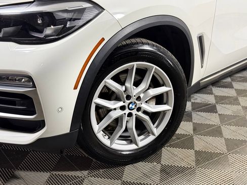 Used 2021 BMW X5 xDrive40i w/ Convenience Package AWD/4WD image 2
