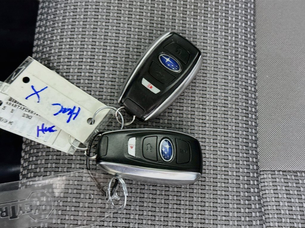 Used 2025 Subaru Outback Premium AWD/4WD image 35