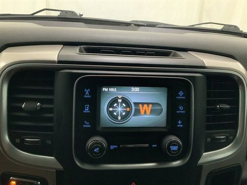 Used 2019 RAM 1500 Classic SLT image 28
