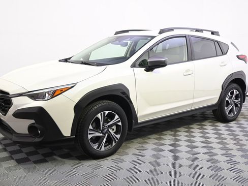 Used 2024 Subaru Crosstrek 2.0i Premium image 2