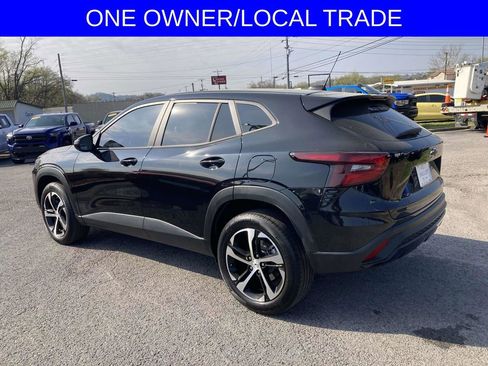 Used 2024 Chevrolet Trax RS image 6