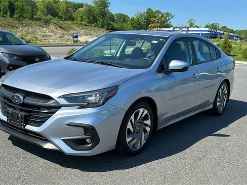 Certified 2025 Subaru Legacy Limited AWD/4WD image 3